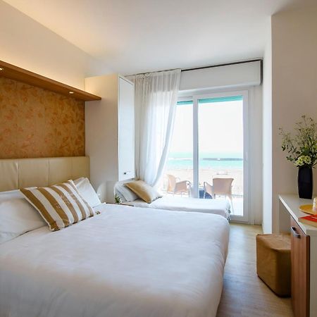 Eurhotel Rimini Esterno foto