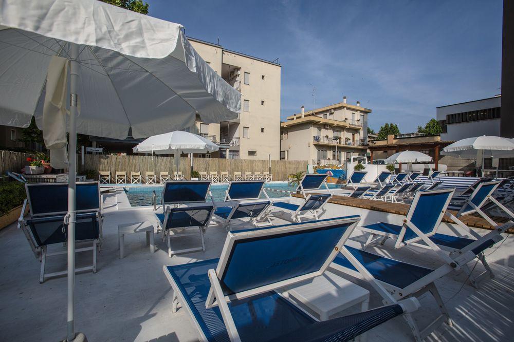 Eurhotel Rimini Esterno foto