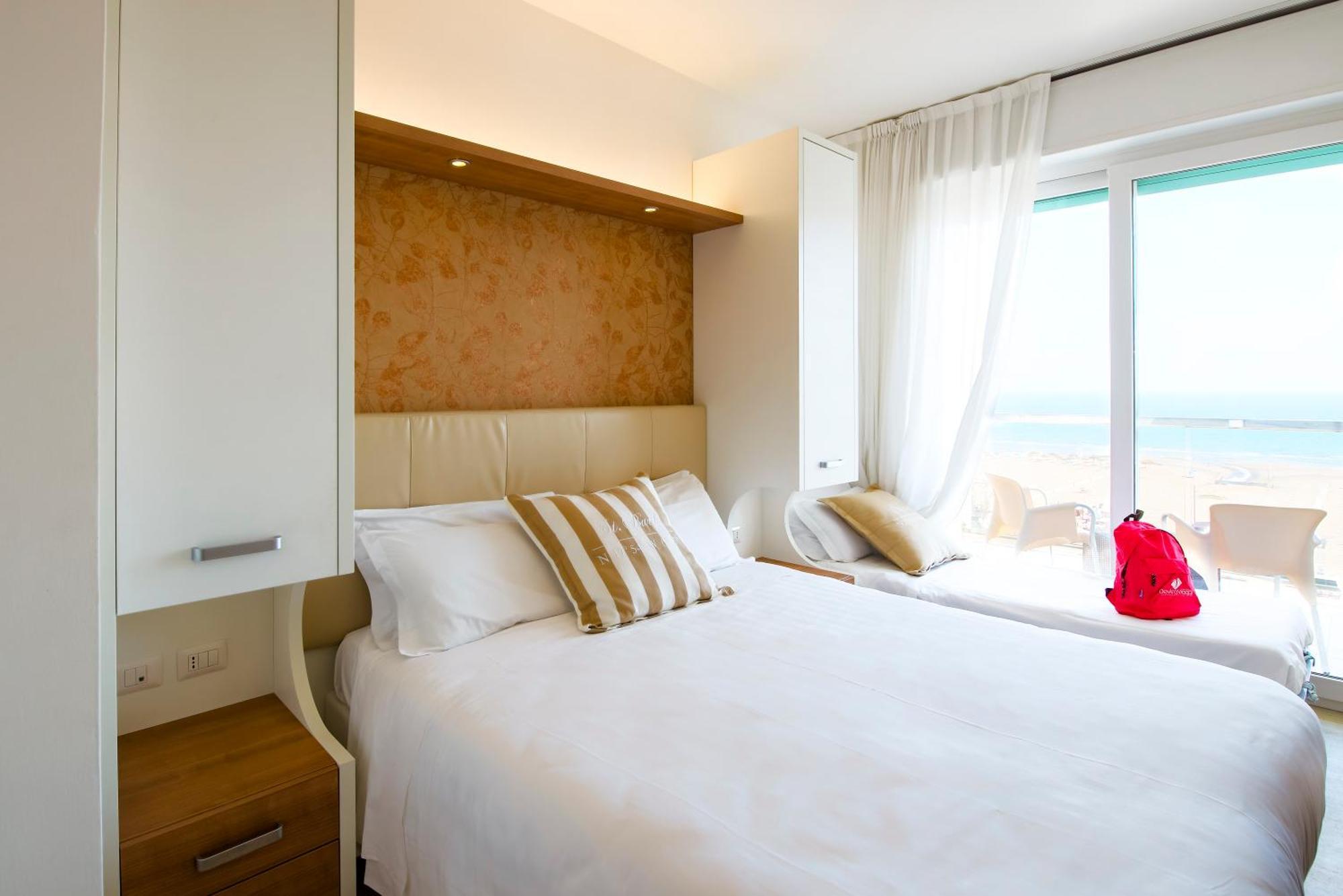 Eurhotel Rimini Esterno foto
