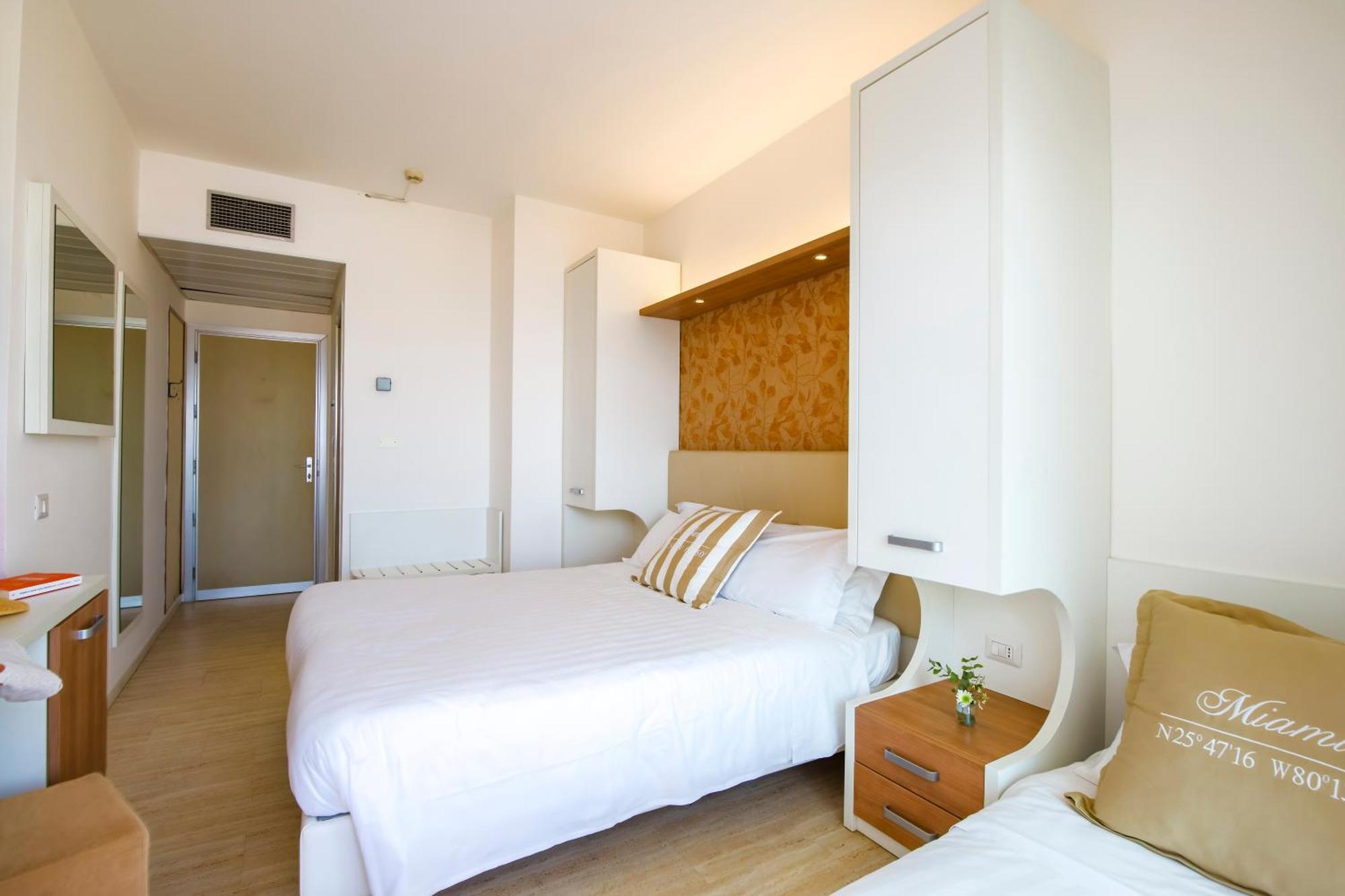 Eurhotel Rimini Esterno foto