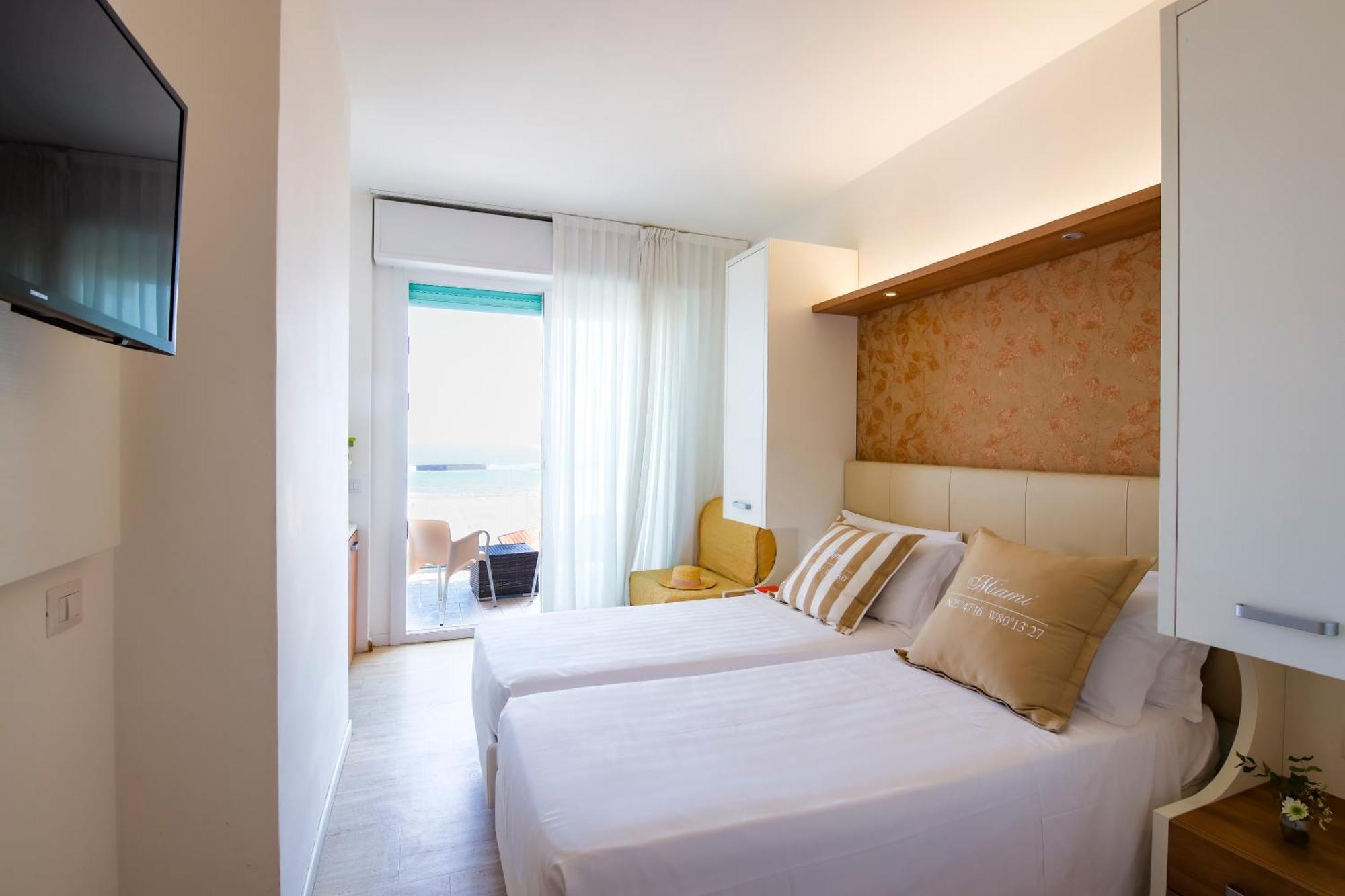 Eurhotel Rimini Esterno foto