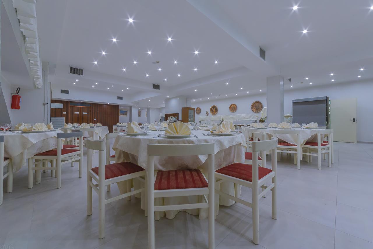 Eurhotel Rimini Esterno foto