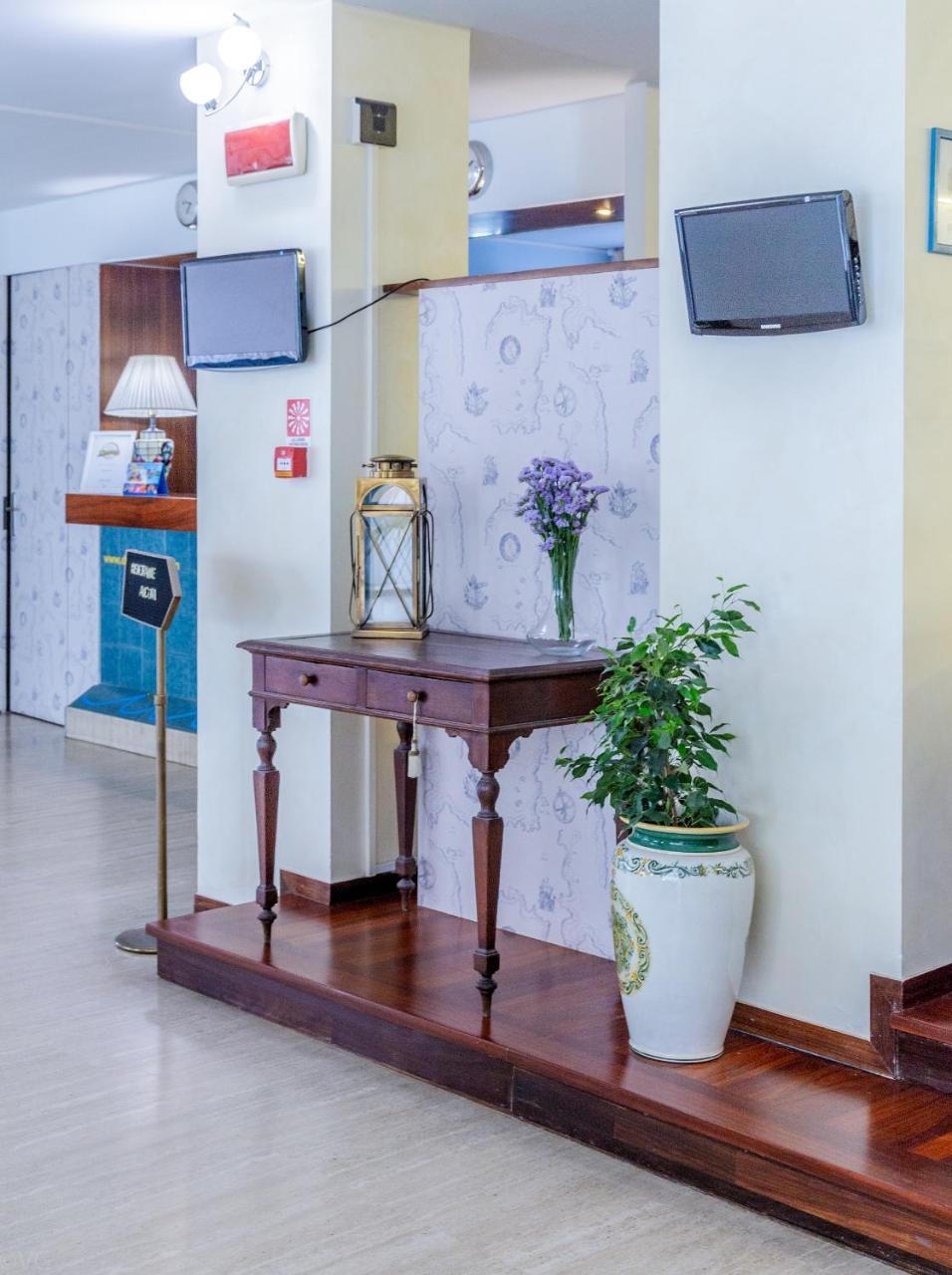 Eurhotel Rimini Esterno foto